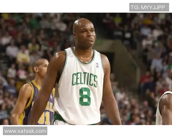 足球场的六号球星是谁 盘点历史上最具影响力的六号球员 足球场的六号球星是谁 盘点历史上最具影响力的六号球员