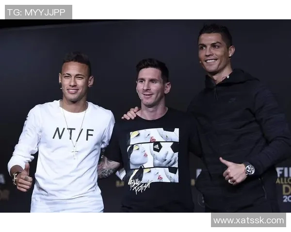 全球足球三大球星全景画像集 展现梅西C罗内马尔的巅峰时刻 全球足球三大球星全景画像集 展现梅西C罗内马尔的巅峰时刻